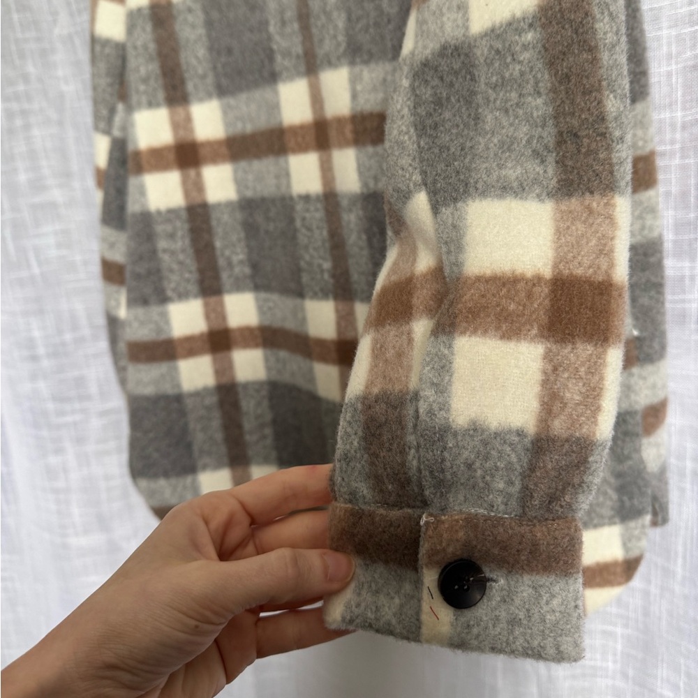 Nwot Oversized Plaid Flannel Shacket Gray Button … - image 7